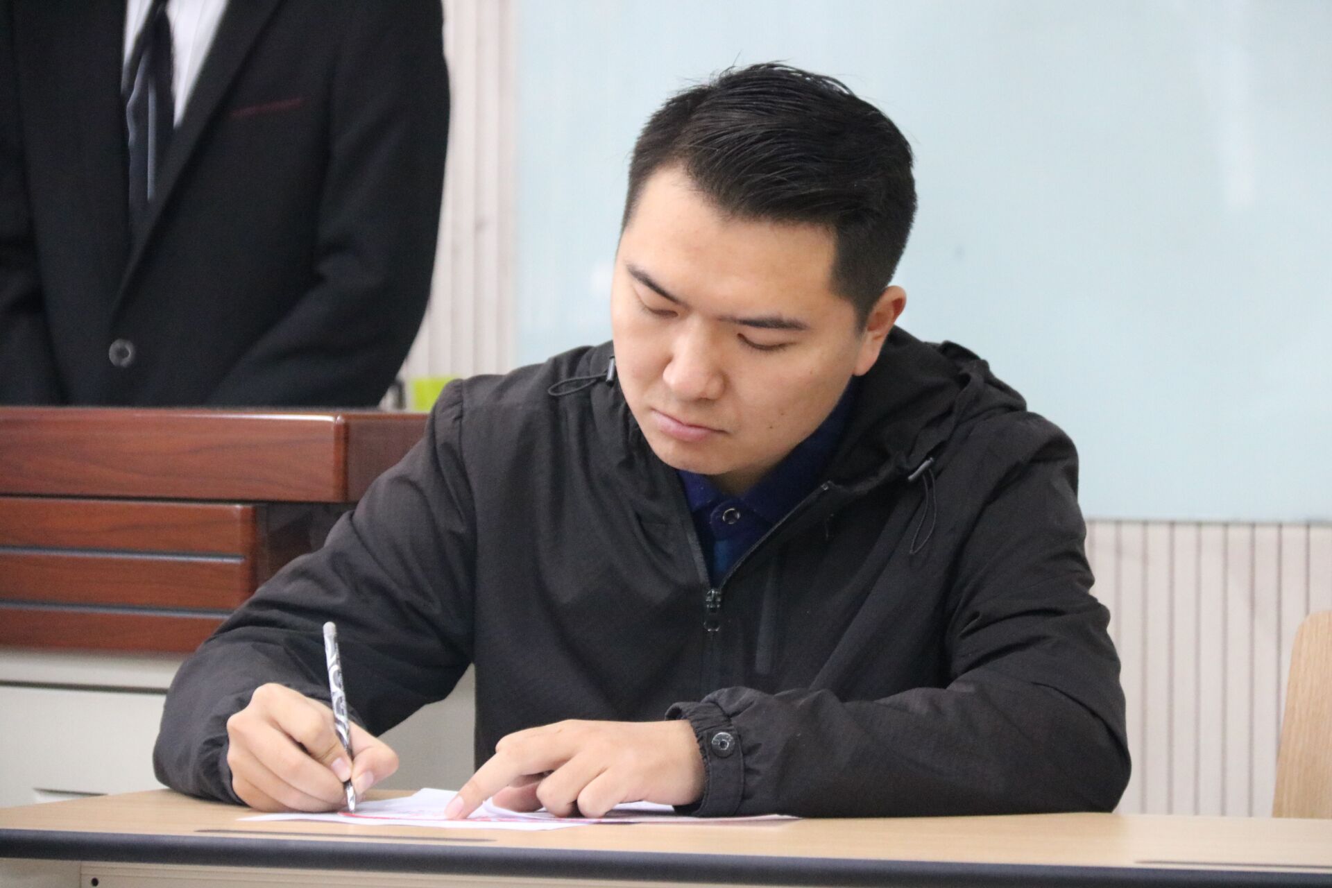 88fc8fd1320b483eae9ff708f605b25a.jpg 88fc8fd1320b483eae9ff708f605b25a.jpg