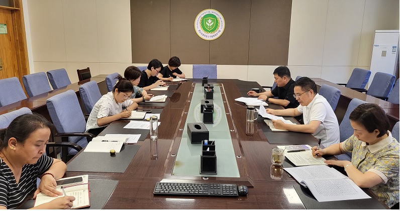 fb9f3309c3f9465e99b4166bbcf8b4d7.jpg 专题组织生活会.jpg